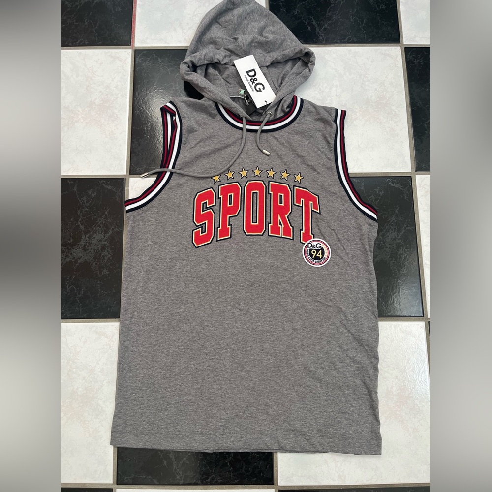 D&G Gray Sleeveless Hooded Sport Tank with Red Lettering